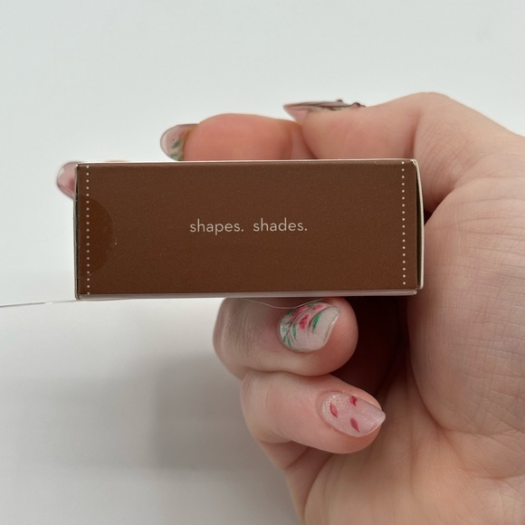 The Crème Shop Eyebrow Pom Pom in Caramel - Picture 2 of 2